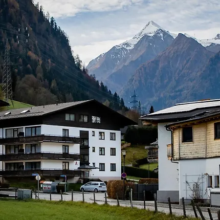 Gokaprun Mit Blick Auf Berge Apartament Kaprun