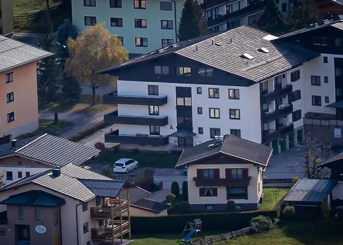 Gokaprun Mit Blick Auf Berge